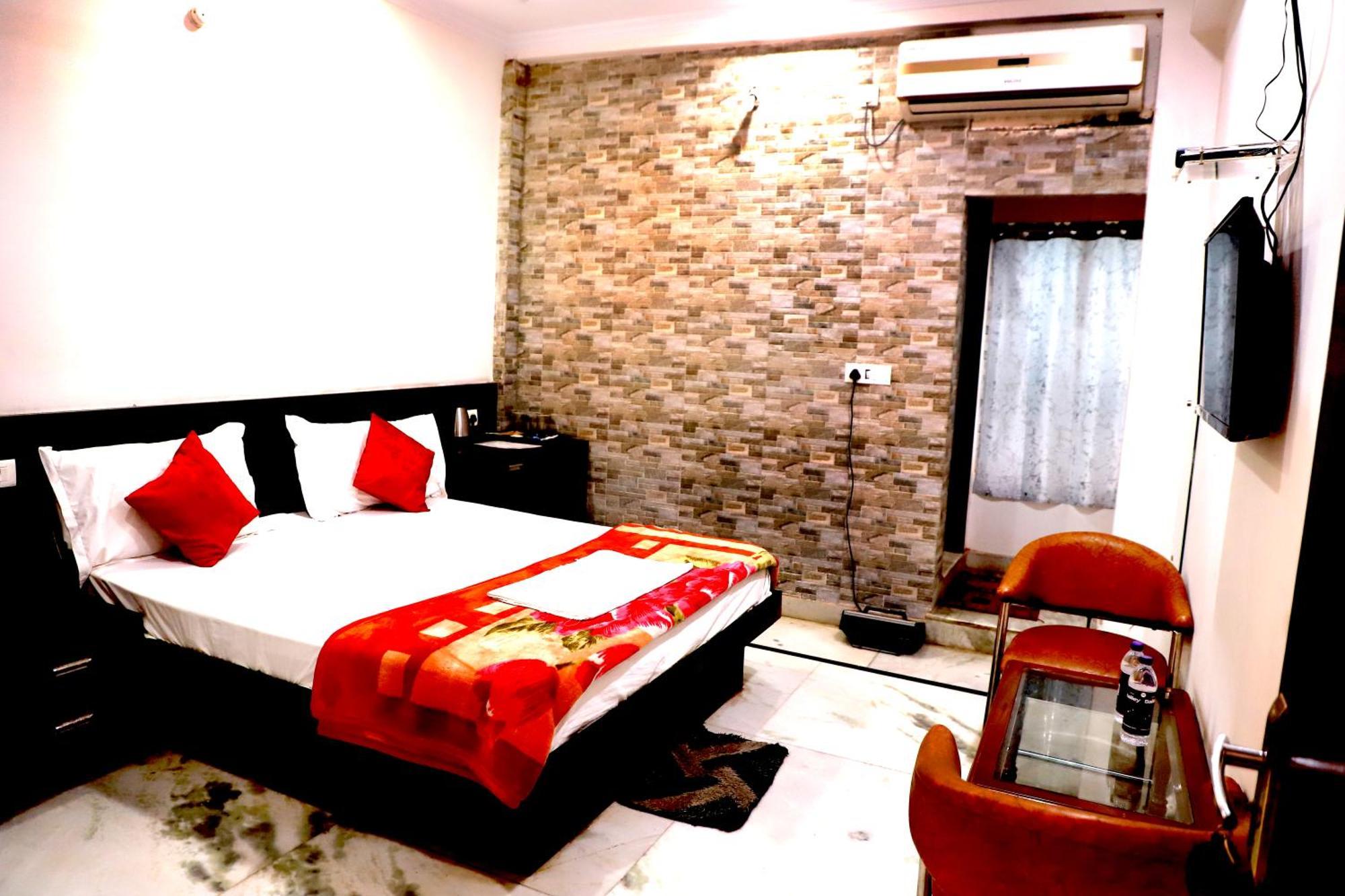 Hotel River View Khagaria المظهر الخارجي الصورة